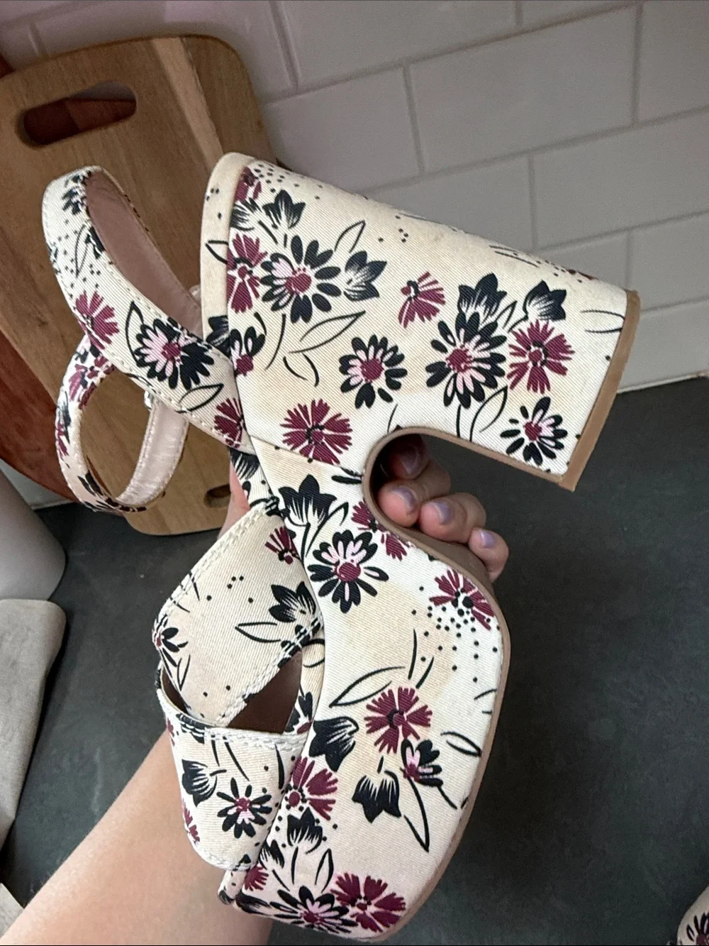 MIU MIU Platform Floral Sandals size 38.5 Cream/Purple/Black
